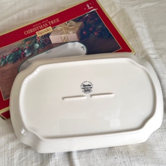 Spode Christmas Tree Rectangular Scalloped Tray 11.5" - Picture 4 of 9